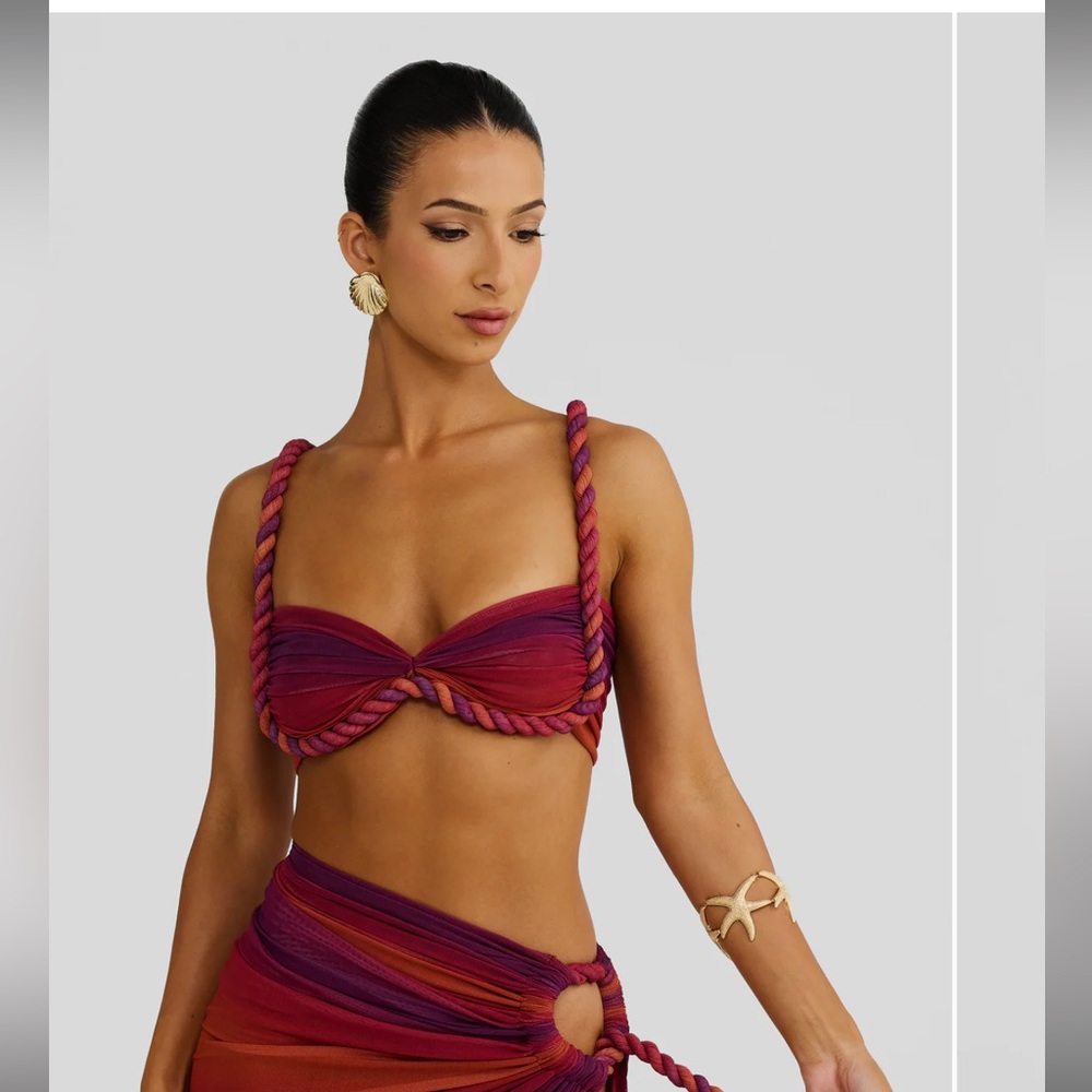 Melani The Label Ahria top
